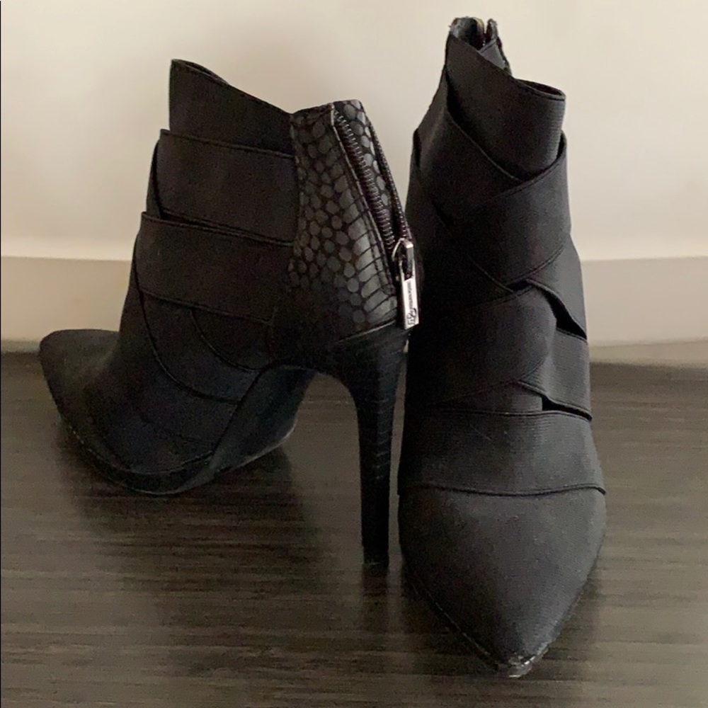 Jessica Simpson heeled ankle booties